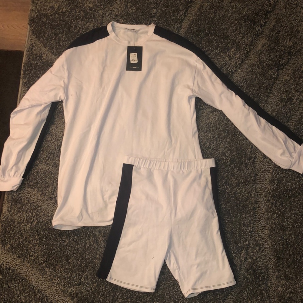 Fashion Nova Long Sleeve Biker Shorts Set